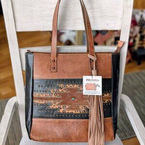 NWT Nocona Anika Conceal Carry Western Tote Purse Cheetah Black & Brown, Leather